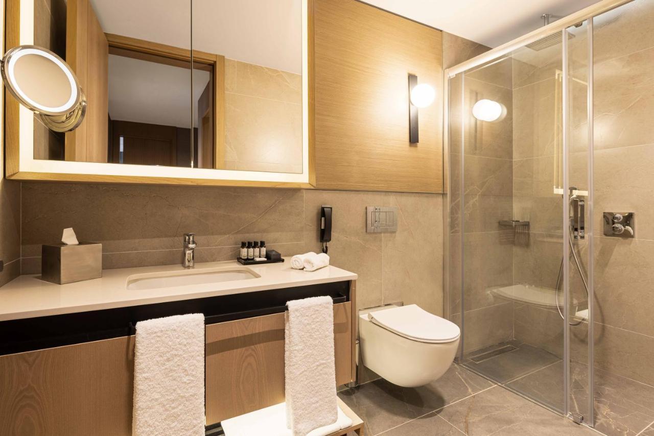 Hotel Movenpick Living Istanbul Camlivadi Exterior foto
